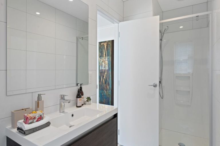 Photo of property in 56 Pepene Avenue, Takanini, 2112