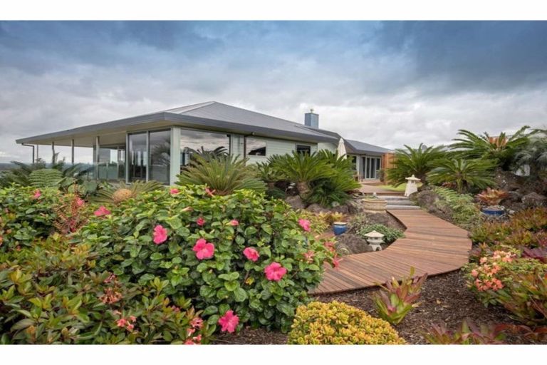 Photo of property in 47 Doves Bay Road, Kerikeri, 0294