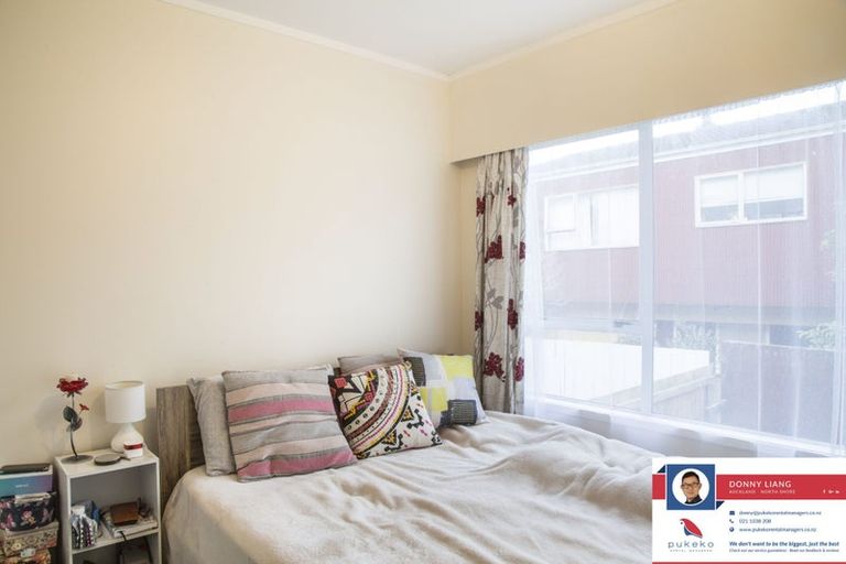 Photo of property in 2/9 Miraka Place, Birkenhead, Auckland, 0626