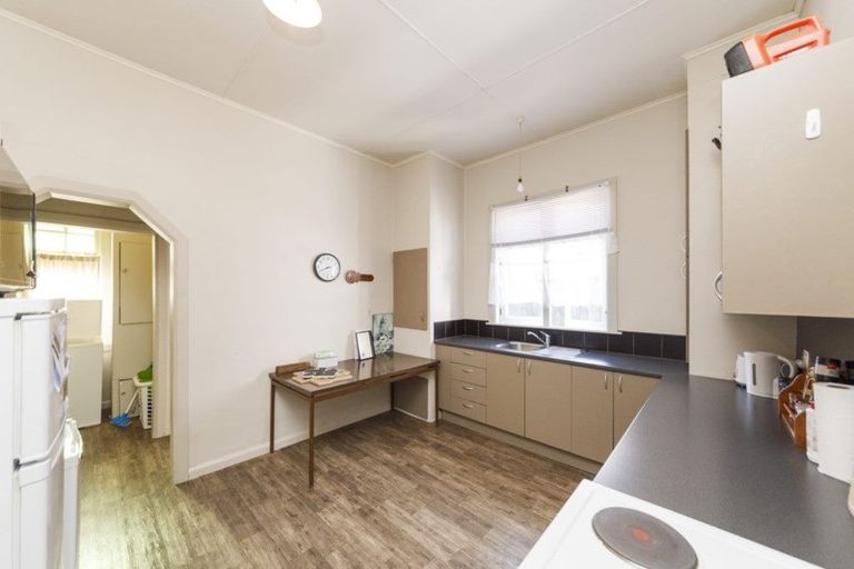 Photo of property in 195 Ferguson Street, West End, Palmerston North, 4412