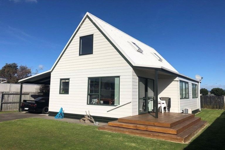 Photo of property in 884b Papamoa Beach Road, Papamoa Beach, Papamoa, 3118