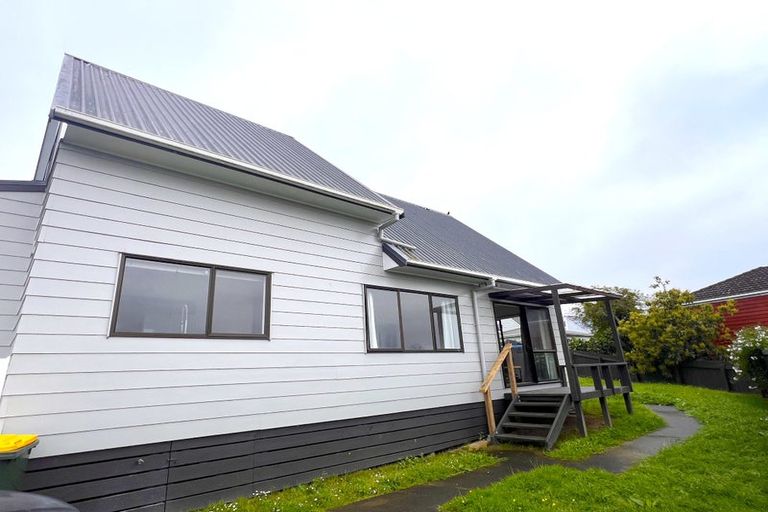 Photo of property in 50a Weldene Avenue, Glenfield, Auckland, 0629