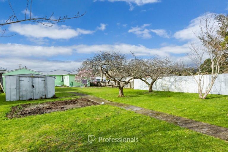 Photo of property in 21 Hay Street, Wainuiomata, Lower Hutt, 5014