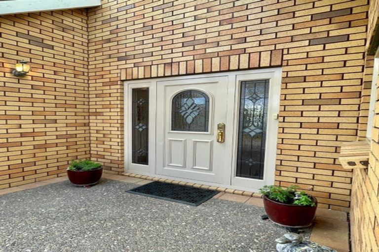 Photo of property in 27 Ridgeway Road, Pukekohe, 2120