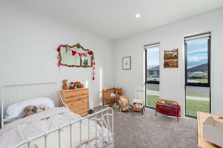 Photo of property in 23 Kanono Close, Papamoa Beach, Papamoa, 3118