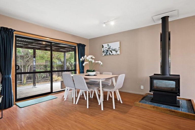 Photo of property in 30 Sarabande Avenue, Redwood, Christchurch, 8051