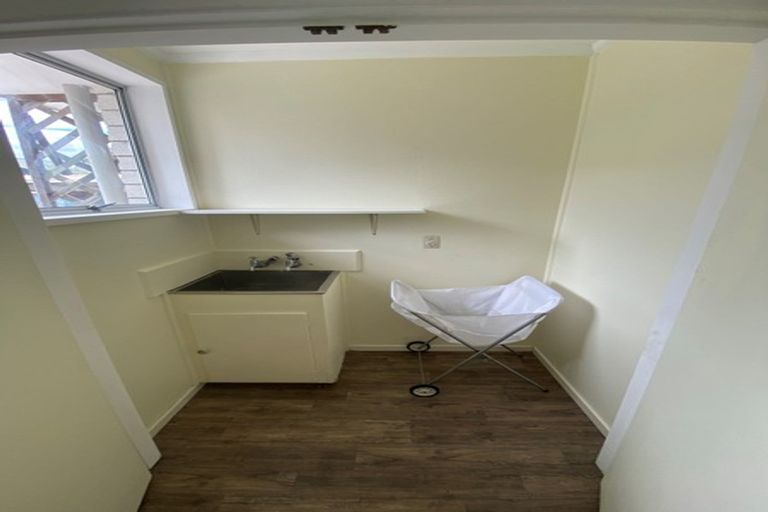 Photo of property in 31 Knowles Street, Terrace End, Palmerston North, 4410