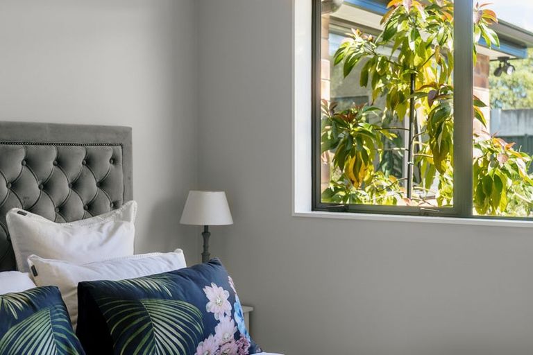 Photo of property in 17 Morewa Place, Takanini, 2112