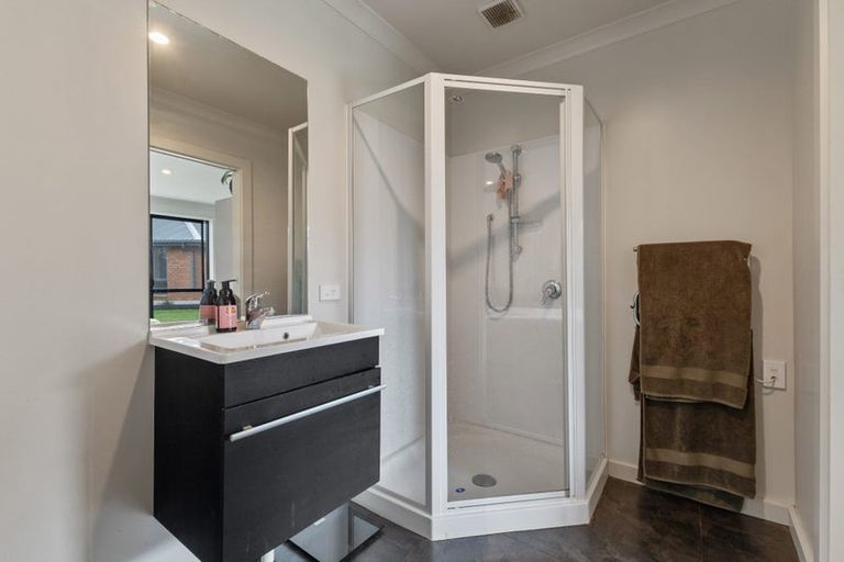 Photo of property in 29 Waterbridge Way, Rolleston, 7614