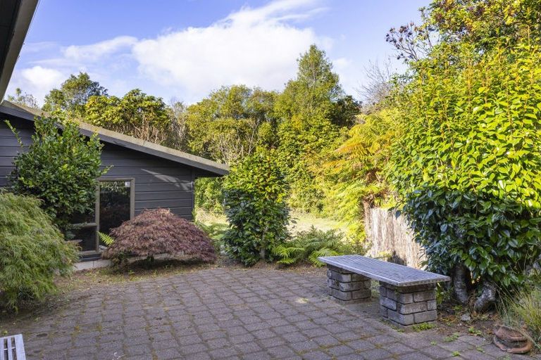 Photo of property in 10 Pukawa Road, Pukawa Bay, Turangi, 3381