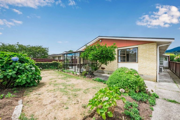 Photo of property in 100 Hillcrest Road, Raumati Beach, Paraparaumu, 5032