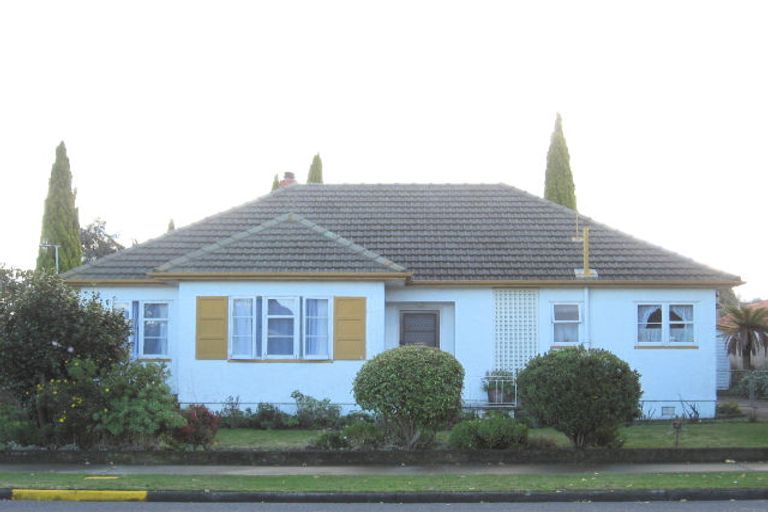 Photo of property in 67 Latham Street, Marewa, Napier, 4110