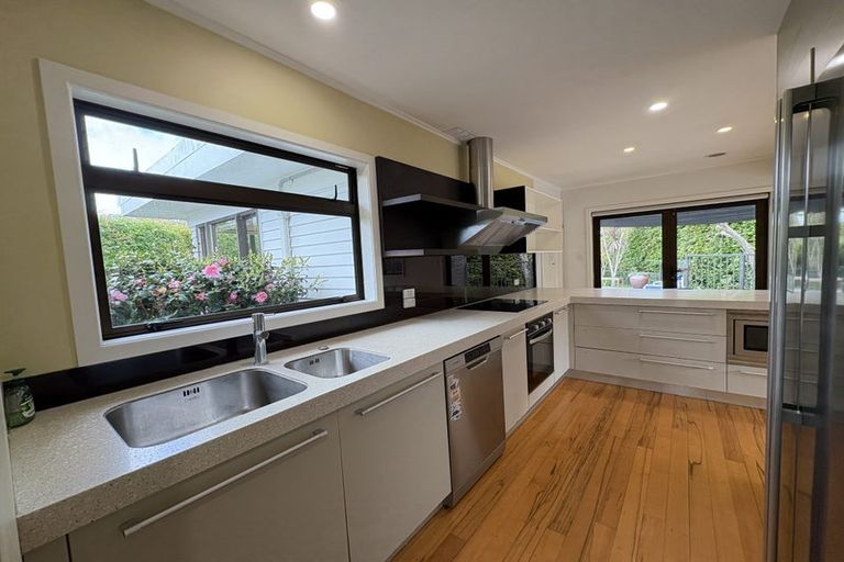 Photo of property in 75 Nile Road, Milford, Auckland, 0620