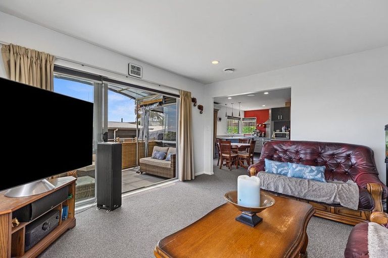 Photo of property in 15 Talbot Place, Welcome Bay, Tauranga, 3112
