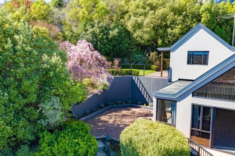 Photo of property in 25 Lookaway Place, Huntsbury, Christchurch, 8022