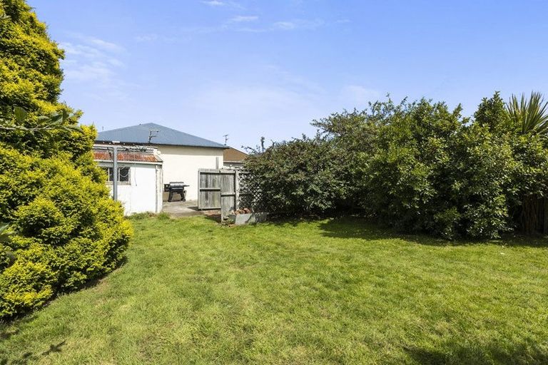 Photo of property in 12 Hargest Crescent, Saint Kilda, Dunedin, 9012