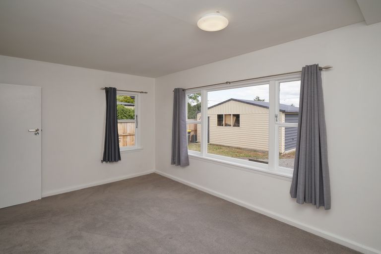 Photo of property in 47 Aorangi Road, Bryndwr, Christchurch, 8053