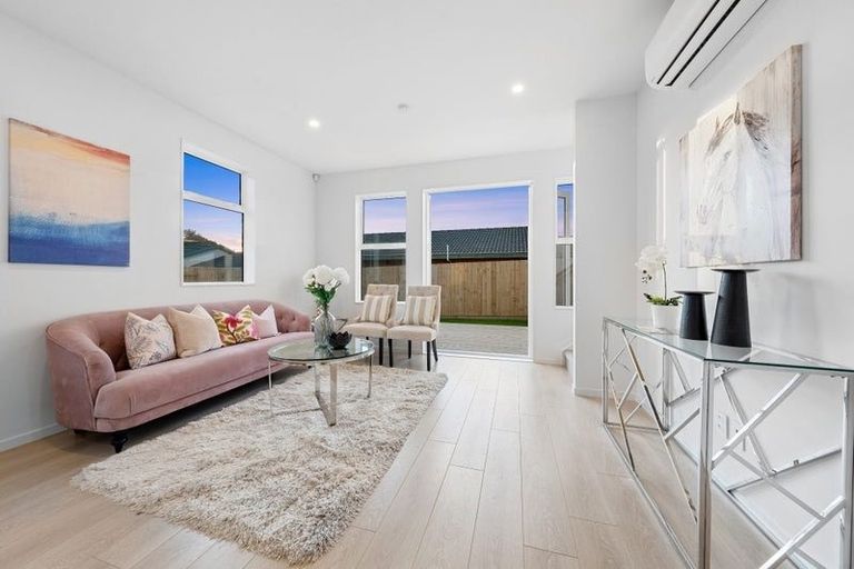 Photo of property in 33 Whautapu Court, Avondale, 1026