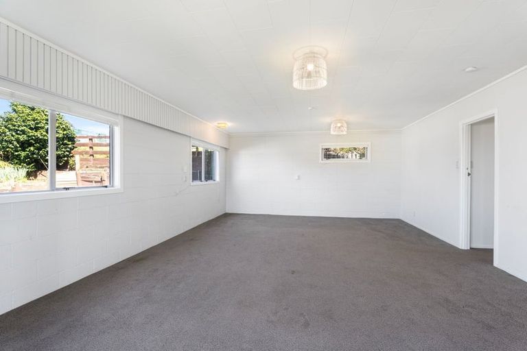 Photo of property in 8 Tairua Heights, Tairua, 3508
