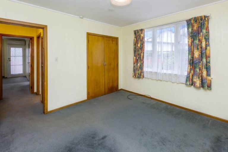 Photo of property in 3/4 Henry Street, Ebdentown, Upper Hutt, 5018