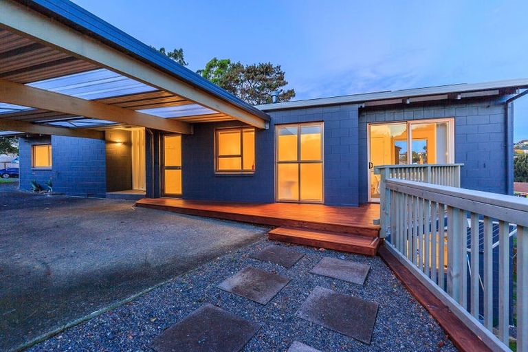 Photo of property in 112 Sartors Avenue, Browns Bay, Auckland, 0630