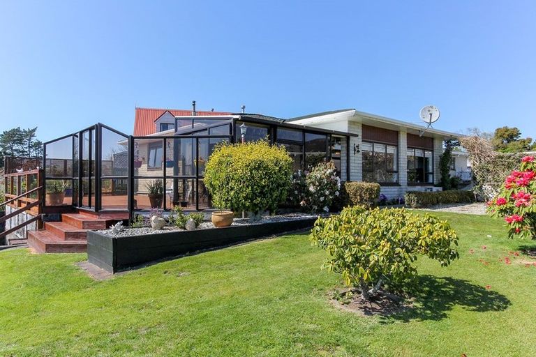 Photo of property in 48 Truby King Street, Merrilands, New Plymouth, 4312