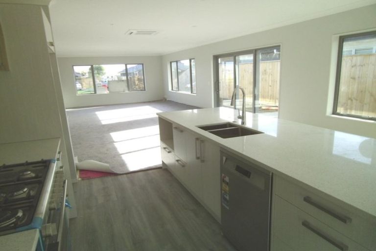 Photo of property in 5 Pohatu Lane, Otaki, 5512