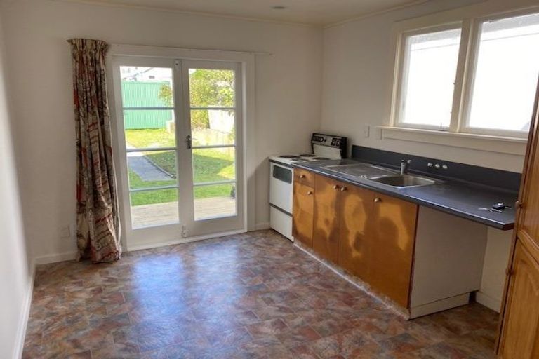 Photo of property in 100 Elizabeth Street, Mount Victoria, Wellington, 6011