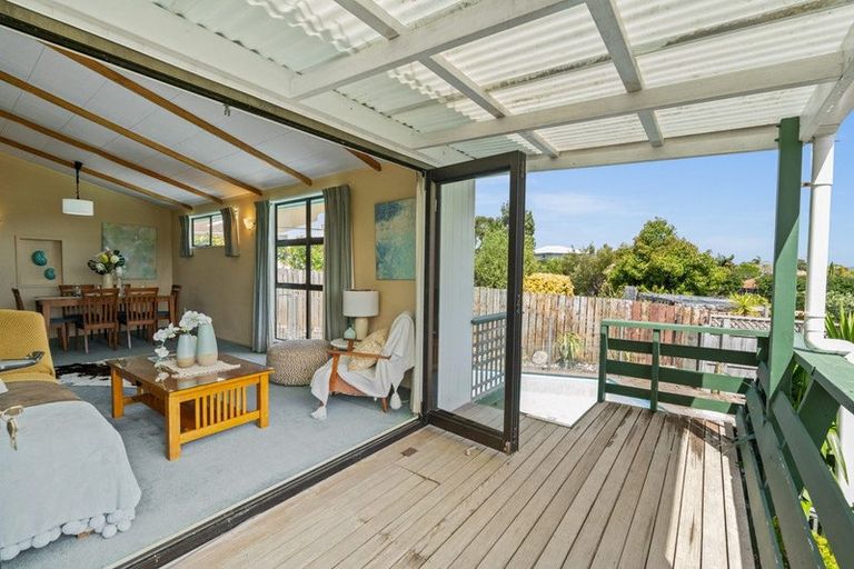 Photo of property in 11 Cypress Gardens Place, Onerahi, Whangarei, 0110
