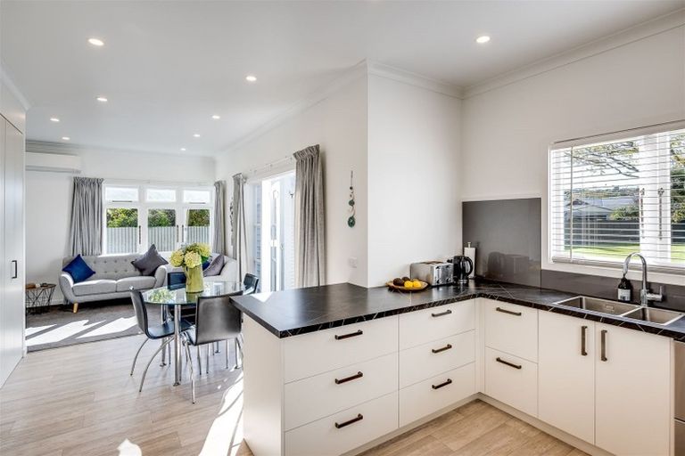 Photo of property in 25 Georges Drive, Napier South, Napier, 4110