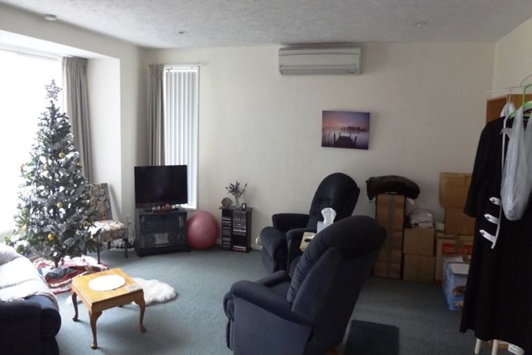 Photo of property in 67 Karnak Crescent, Russley, Christchurch, 8042