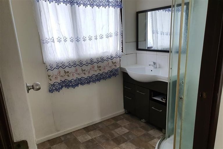 Photo of property in 1/8 Nearco Street, Randwick Park, Auckland, 2105