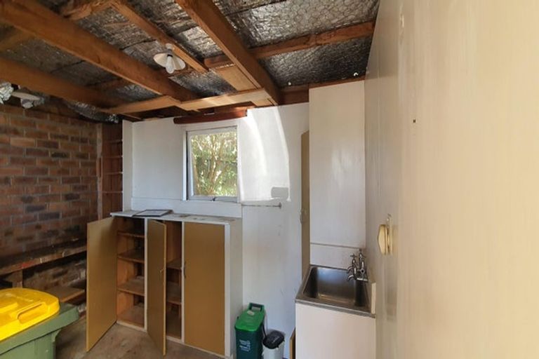 Photo of property in 57 Ocean View Road, Hillcrest, Auckland, 0627