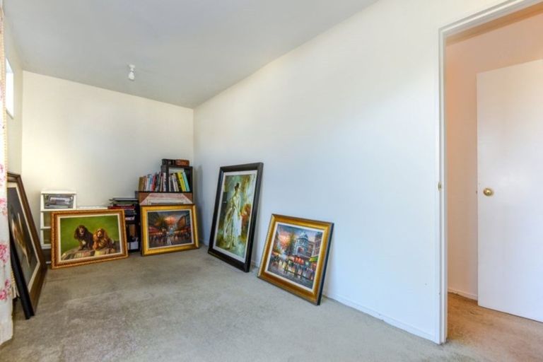 Photo of property in 20 Sawtell Place, Northcote, Christchurch, 8052