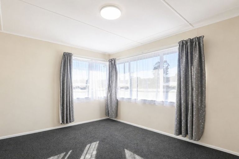 Photo of property in 2 Ngareta Road, Mourea, Rotorua, 3074