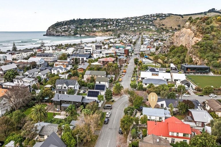 Photo of property in 8a Nayland Street, Sumner, Christchurch, 8081