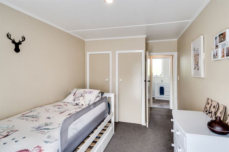 Photo of property in 10 Mclaren Crescent, Onekawa, Napier, 4110