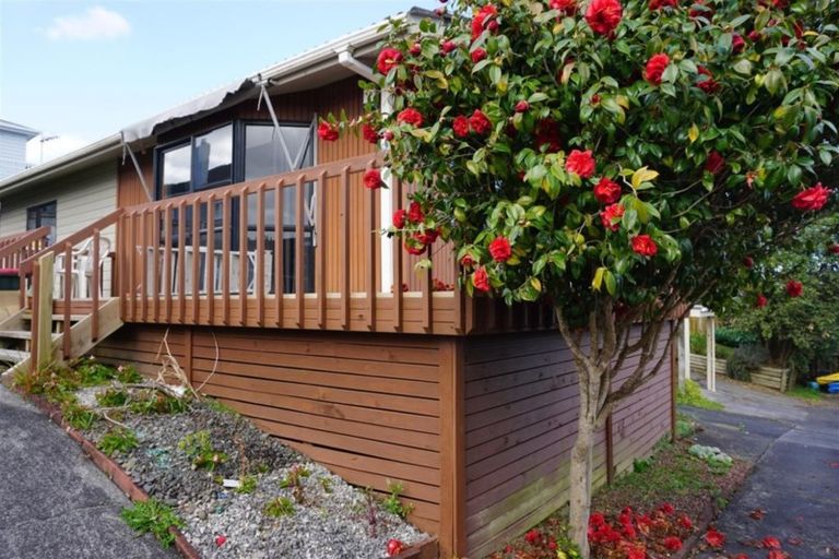 Photo of property in 4/3 Henry Street, Avondale, Auckland, 1026