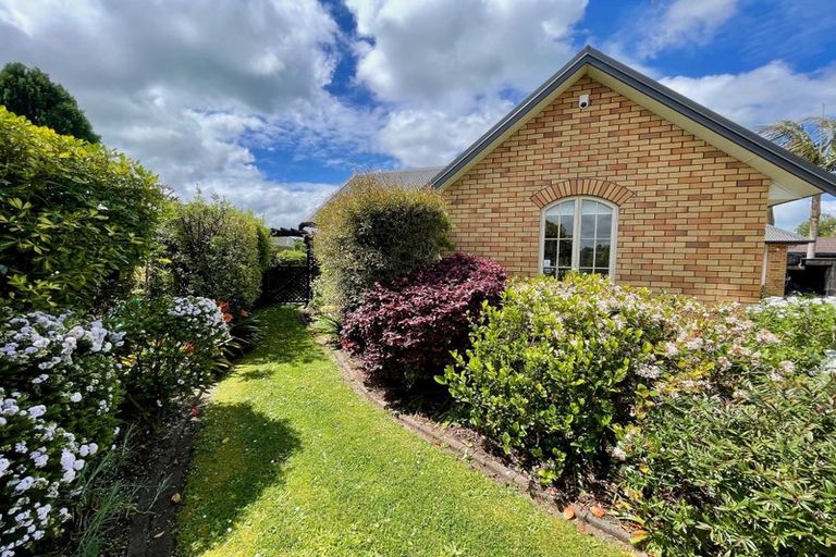 Photo of property in 27 Ridgeway Road, Pukekohe, 2120