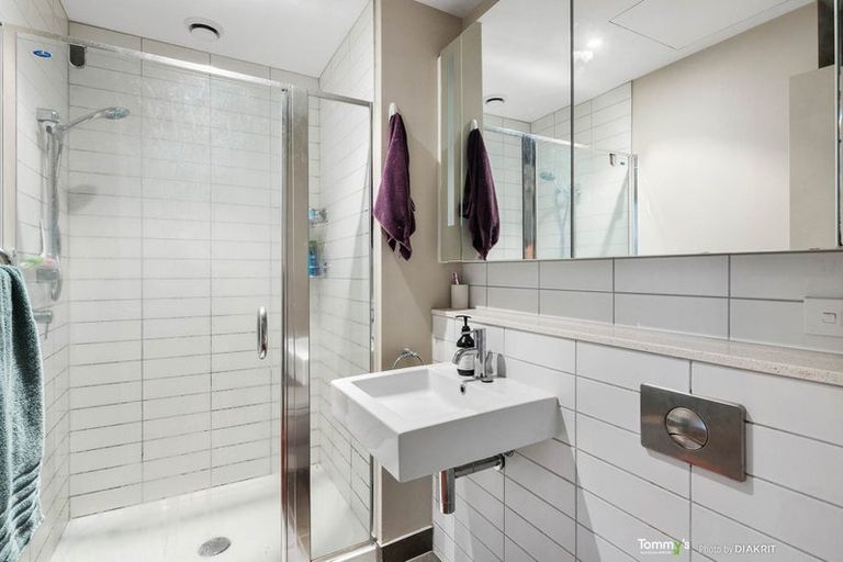 Photo of property in Trinity Apartments, 409/19 College Street, Te Aro, Wellington, 6011