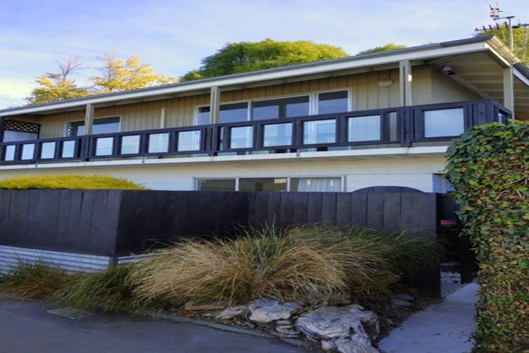 Photo of property in 2/33 Springfield Road, St Albans, Christchurch, 8014