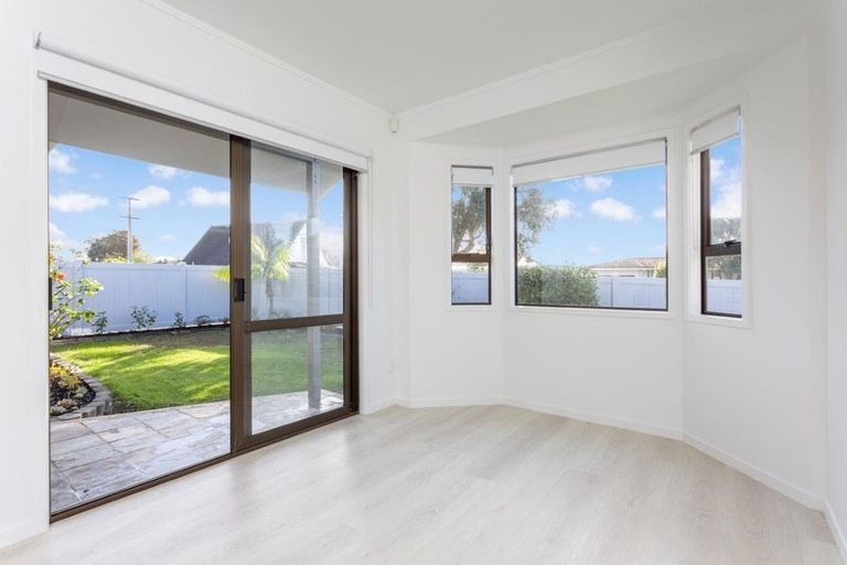 Photo of property in 6a Beach Road, Orewa, 0931