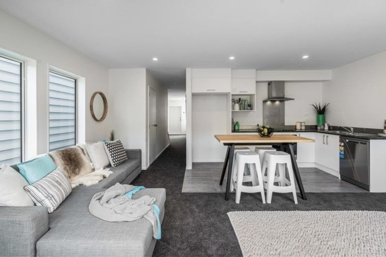 Photo of property in 11 Fernly Rise, Flat Bush, Auckland, 2019