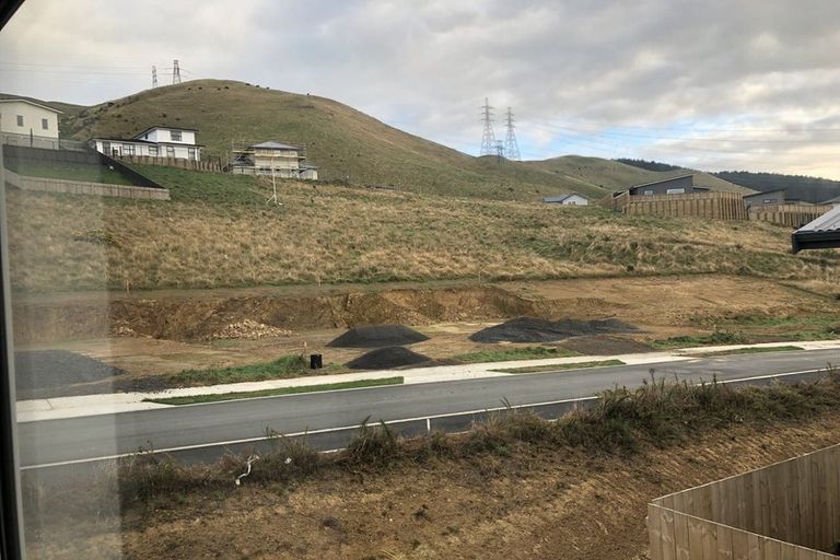 Photo of property in 153 Amesbury Drive, Churton Park, Wellington, 6037