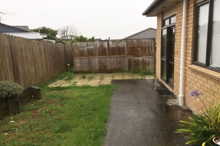 Photo of property in 248 Royal Road, Massey, Auckland, 0614