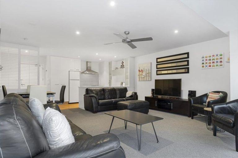 Photo of property in 105/27 Banks Avenue, Mount Maunganui, 3116