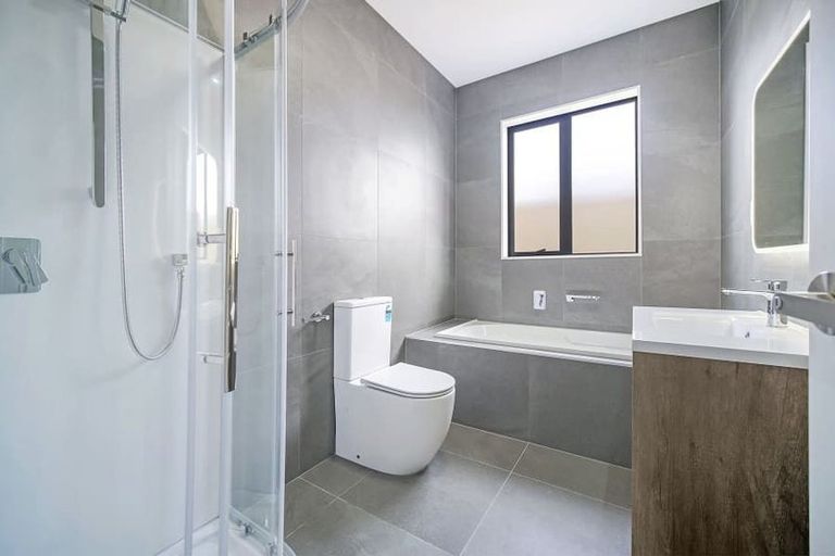 Photo of property in 8 Enchantment Lane, Karaka, Papakura, 2113