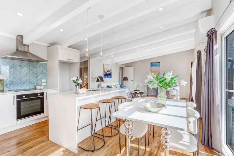 Photo of property in 686a Whangaparaoa Road, Stanmore Bay, Whangaparaoa, 0932