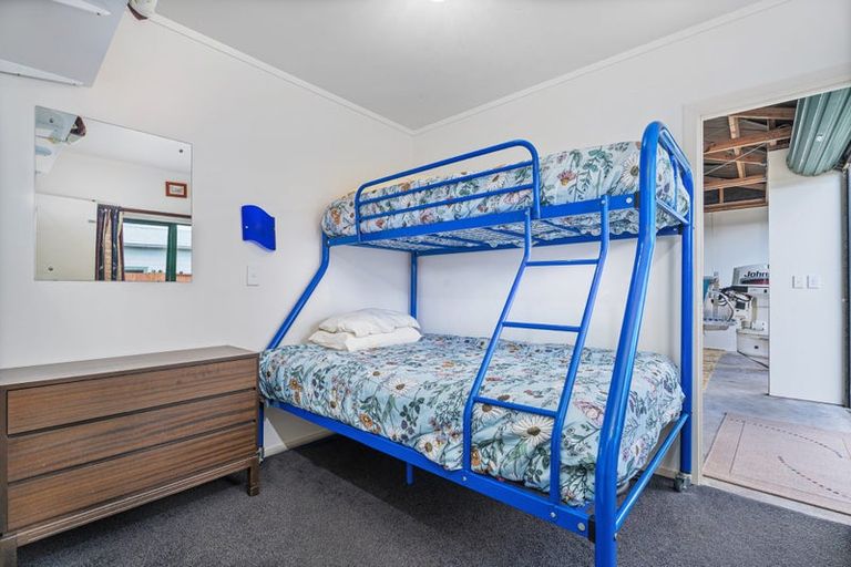 Photo of property in 25 Whitby Avenue, Whitianga, 3510