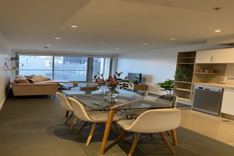 Photo of property in Monument Apartments, 5c/245 Wakefield Street, Te Aro, Wellington, 6011